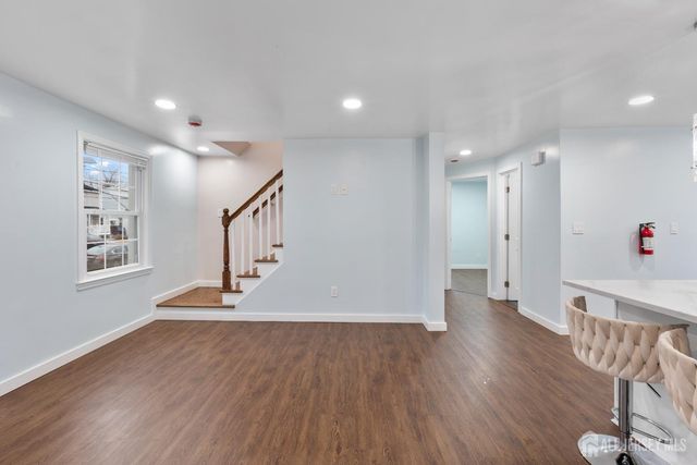 33 McAuliffe Drive, North Brunswick, NJ 08902