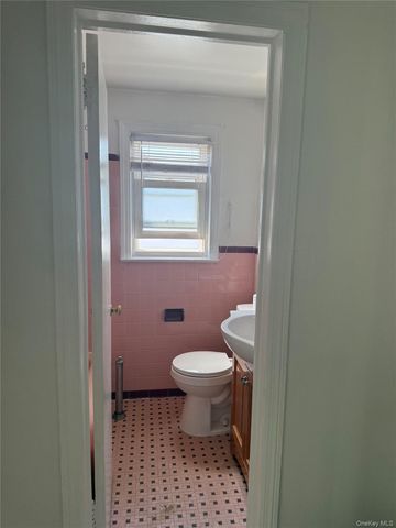 203-06 53rd Avenue 2, Bayside, NY 11364