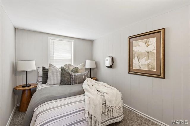 527 Emmons Avenue, St Charles, MO 63301
