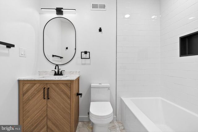 1230 W SUSQUEHANNA AVE, Philadelphia, PA 19122