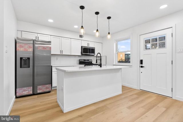 1230 W SUSQUEHANNA AVE, Philadelphia, PA 19122