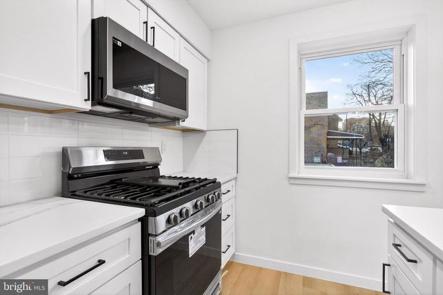 1230 W SUSQUEHANNA AVE, Philadelphia, PA 19122