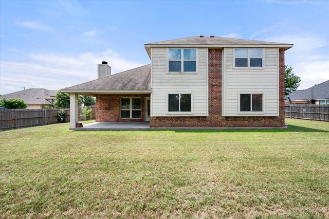 6633 Meadow Glen Drive, Midlothian, TX 76065