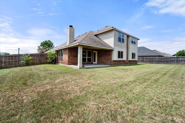 6633 Meadow Glen Drive, Midlothian, TX 76065