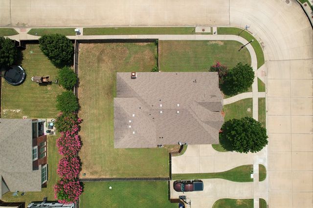 6633 Meadow Glen Drive, Midlothian, TX 76065