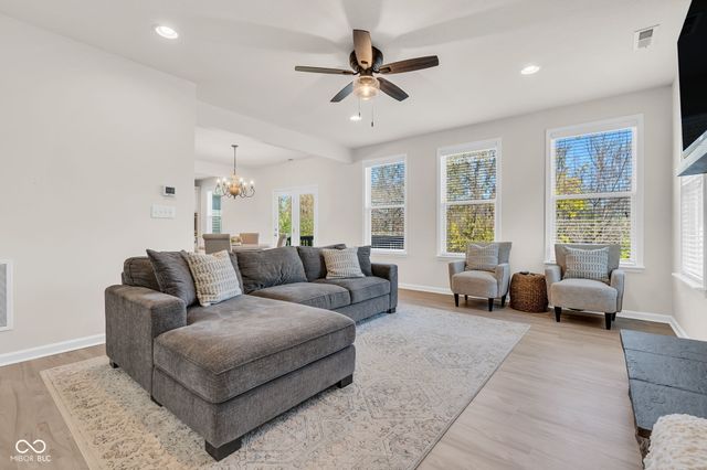 655 Bracknell Drive, Avon, IN 46123