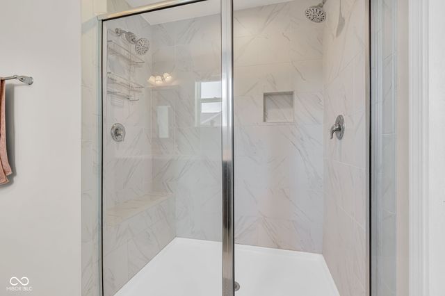 655 Bracknell Drive, Avon, IN 46123