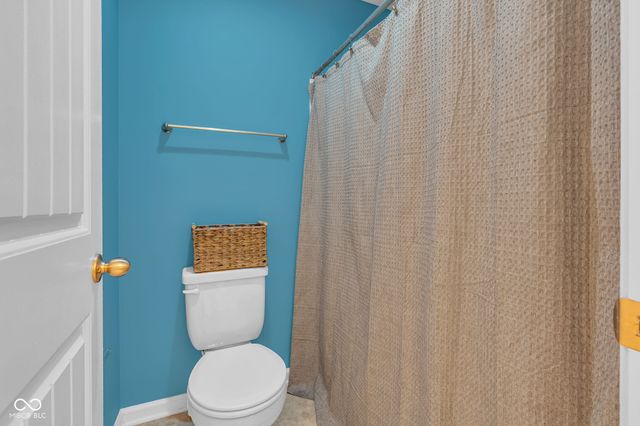 655 Bracknell Drive, Avon, IN 46123