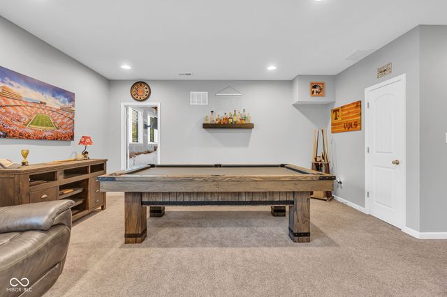 655 Bracknell Drive, Avon, IN 46123