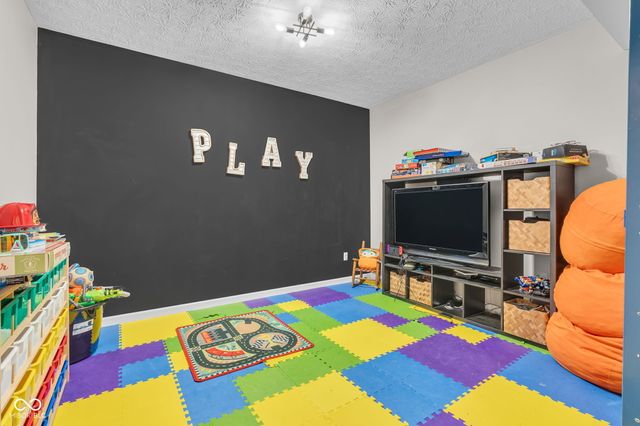 655 Bracknell Drive, Avon, IN 46123