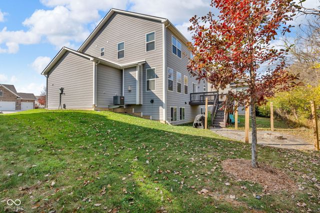 655 Bracknell Drive, Avon, IN 46123