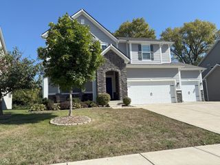 655 Bracknell Drive, Avon, IN 46123