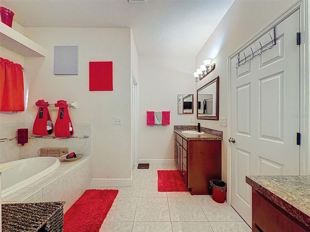 18105 CLEARVIEW DRIVE, Brooksville, FL 34604