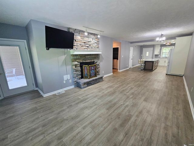 5617 Forest Avenue, Evansville, IN 47712