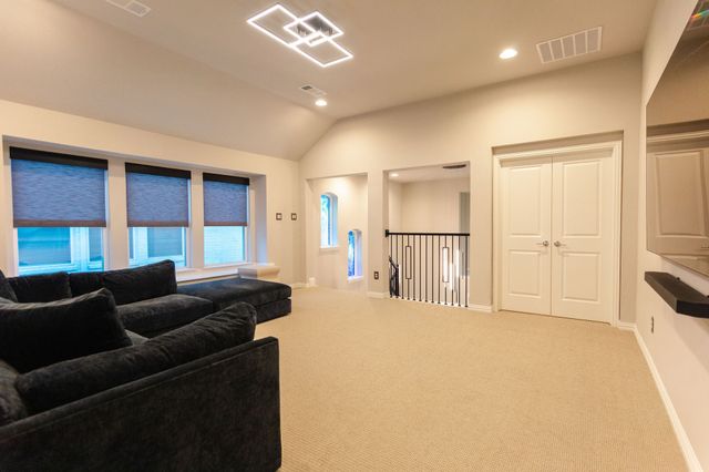 3552 Damsel Brooke Street, Lewisville, TX 75056