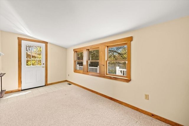 74 Lakeview Ave, Taunton, MA 02780