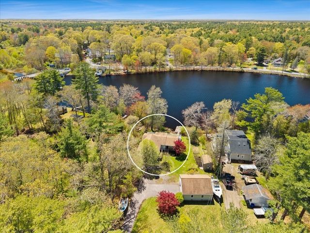 74 Lakeview Ave, Taunton, MA 02780