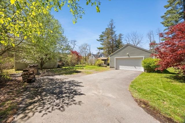 74 Lakeview Ave, Taunton, MA 02780