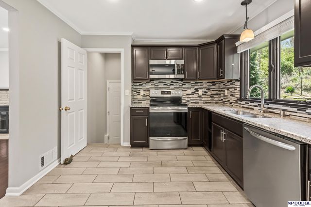 219 Elmwood Drive, Council Bluffs, IA 51503