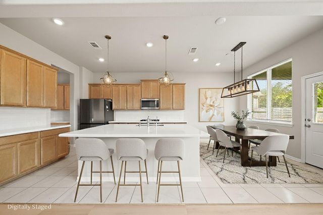 4735 Great Acre Lane, Fresno, TX 77545