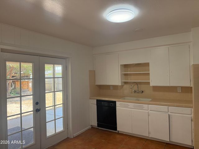11327 W KANSAS Avenue, Youngtown, AZ 85363