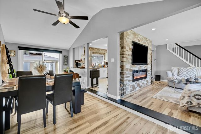 91 Crestview Road, Fords, NJ 08863