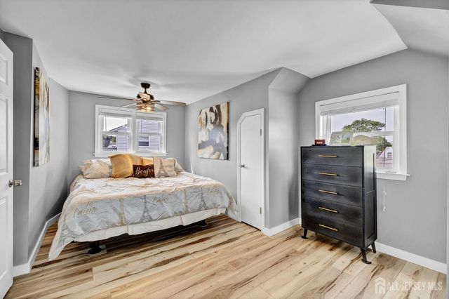 91 Crestview Road, Fords, NJ 08863