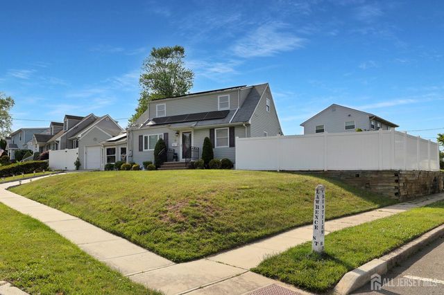 91 Crestview Road, Fords, NJ 08863