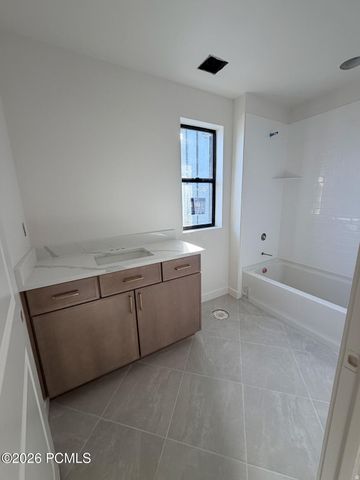 934 S Cloverfield Court, Heber City, UT 84032