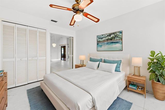 5537 Parkwalk Circle E, Boynton Beach, FL 33472