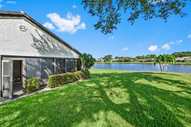 5537 Parkwalk Circle E, Boynton Beach, FL 33472