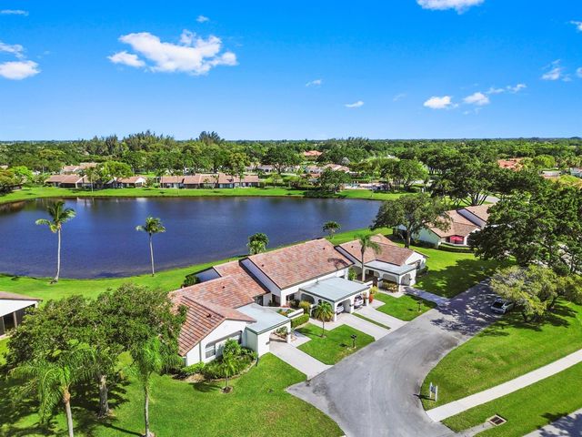 5537 Parkwalk Circle E, Boynton Beach, FL 33472