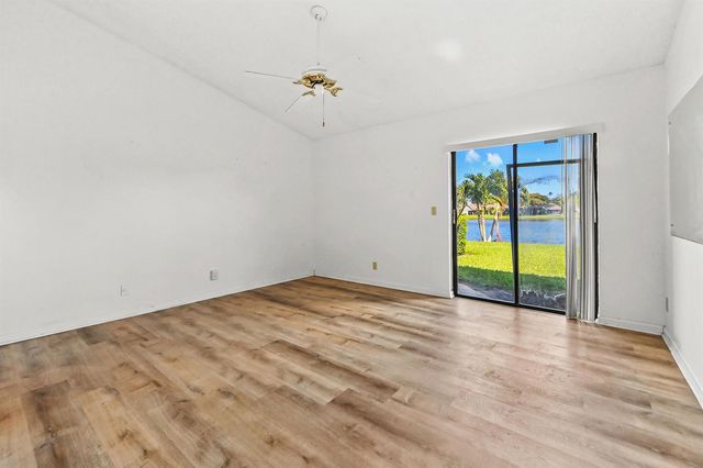 5537 Parkwalk Circle E, Boynton Beach, FL 33472
