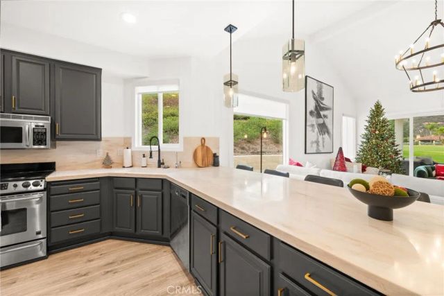 38521 Glen Abbey, Murrieta, CA 92562