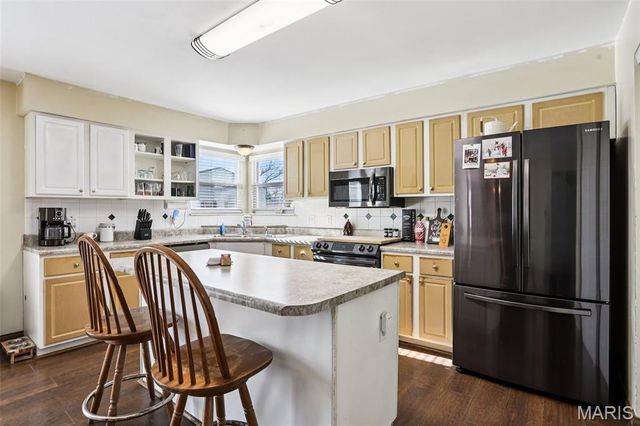 308 Buck Creek Road, Silex, MO 63377