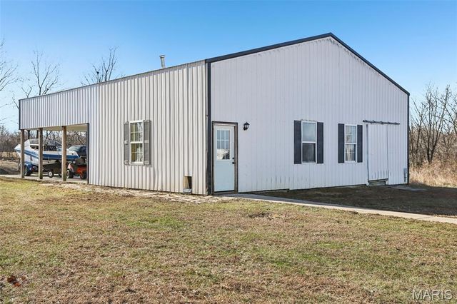 308 Buck Creek Road, Silex, MO 63377