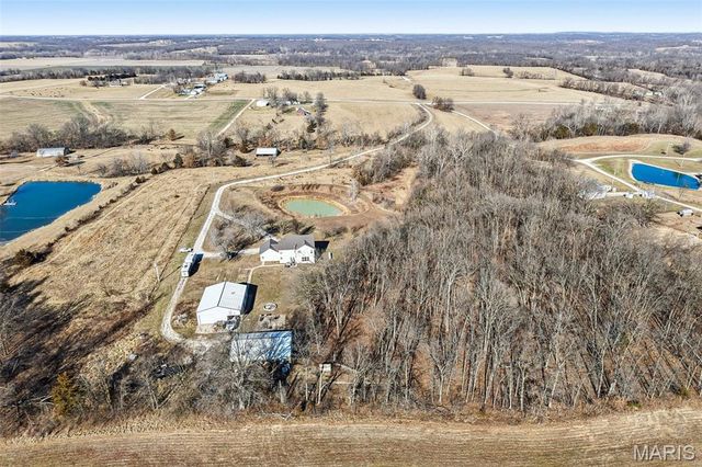 308 Buck Creek Road, Silex, MO 63377