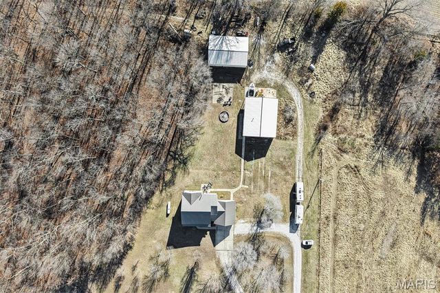 308 Buck Creek Road, Silex, MO 63377