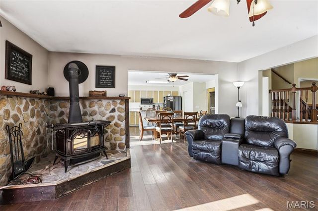 308 Buck Creek Road, Silex, MO 63377