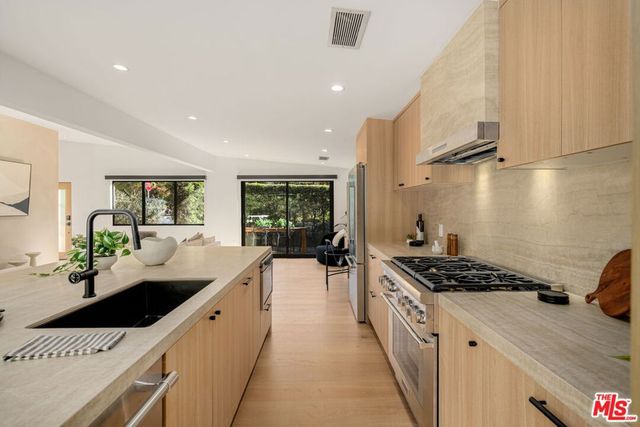 2229 Willetta Street, Los Angeles, CA 90068