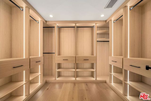 2229 Willetta Street, Los Angeles, CA 90068