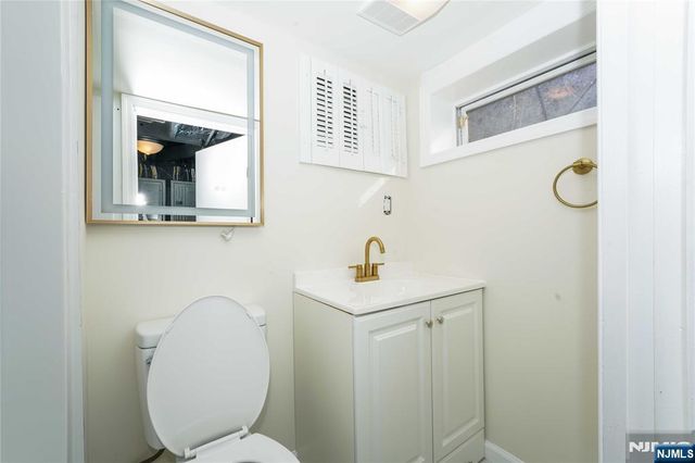 69 Ross Avenue, Hackensack, NJ 07601