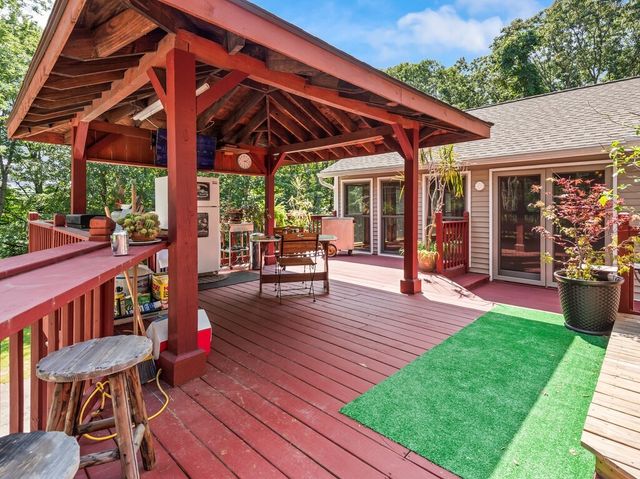25 Maple Ave, Oxford, MA 01537