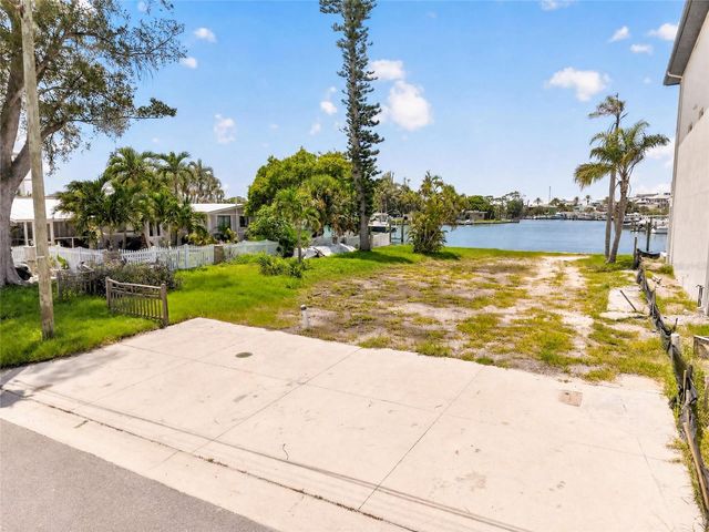 331 BOCA CIEGA DRIVE, Madeira Beach, FL 33708