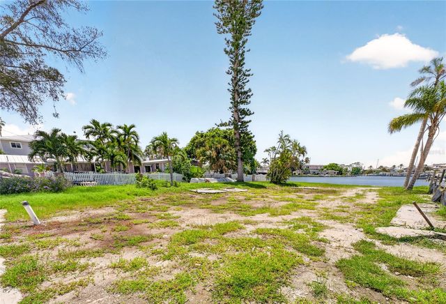 331 BOCA CIEGA DRIVE, Madeira Beach, FL 33708