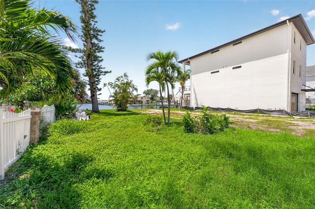 331 BOCA CIEGA DRIVE, Madeira Beach, FL 33708