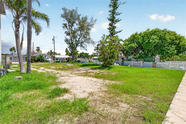 331 BOCA CIEGA DRIVE, Madeira Beach, FL 33708