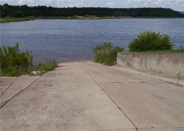 1401 Majestic Hills BLVD, Spicewood, TX 78669