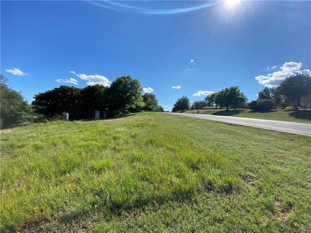 1401 Majestic Hills BLVD, Spicewood, TX 78669