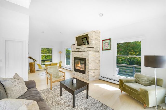 3 Jefferson Ave., Hampton Bays, NY 11946